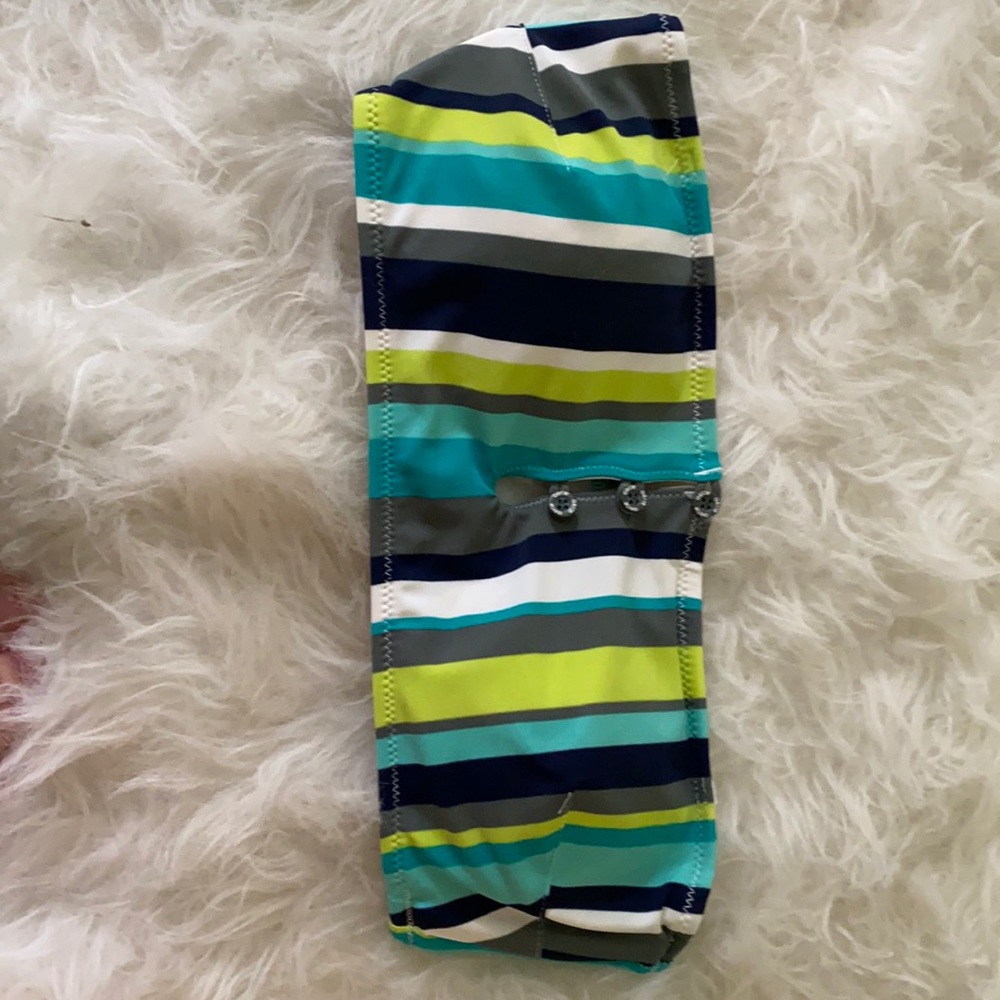 Strapless bathing suit